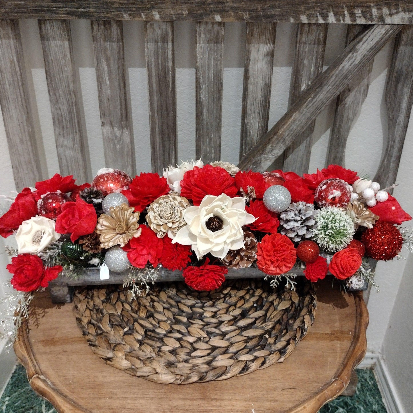 Christmas Holiday Centerpiece, Rectangular and long